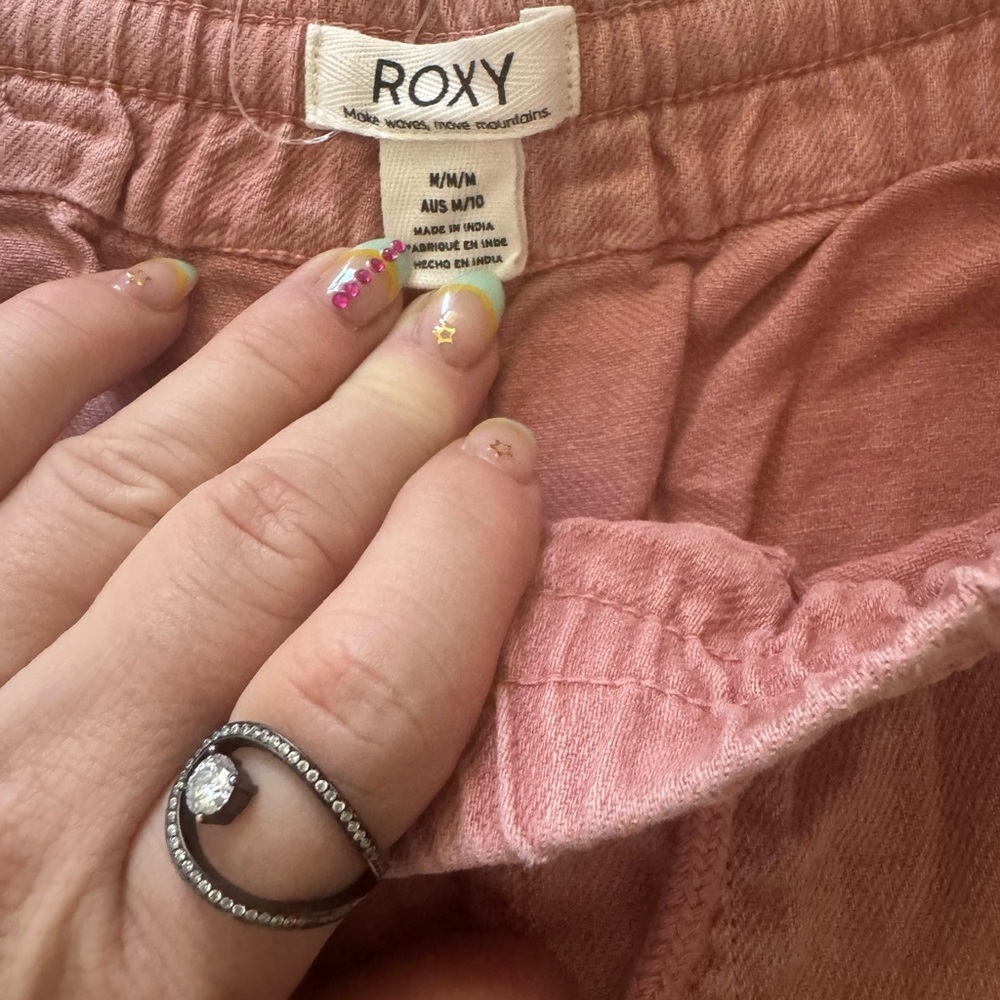 New Roxy Rust Scenic Route Frayed edge shorts Size M - Picture 3 of 6